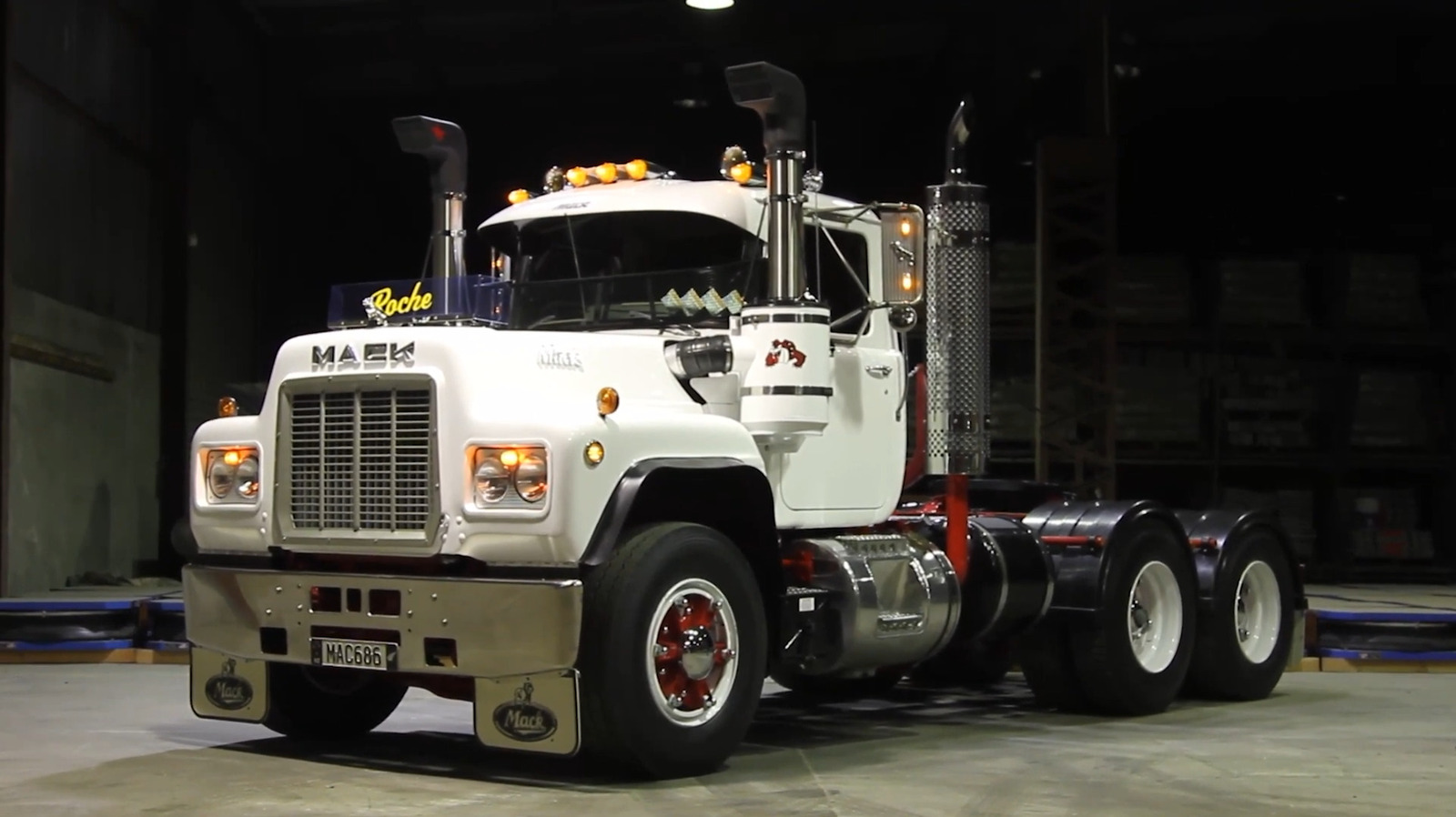 How the Mack Maxidyne Diesel Engine Revolutionized Heavy Trucks